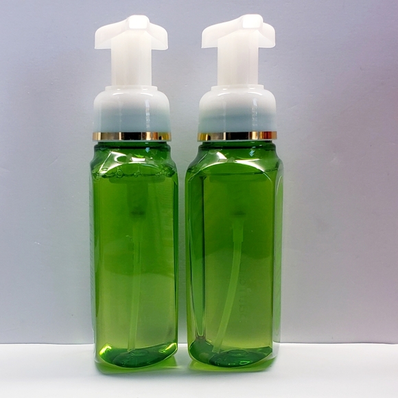 Bath & Body Works EUCALYPTUS MINT Gentle Foaming Hand Soap, 8.75 fl oz(2 pack) - Picture 3 of 3